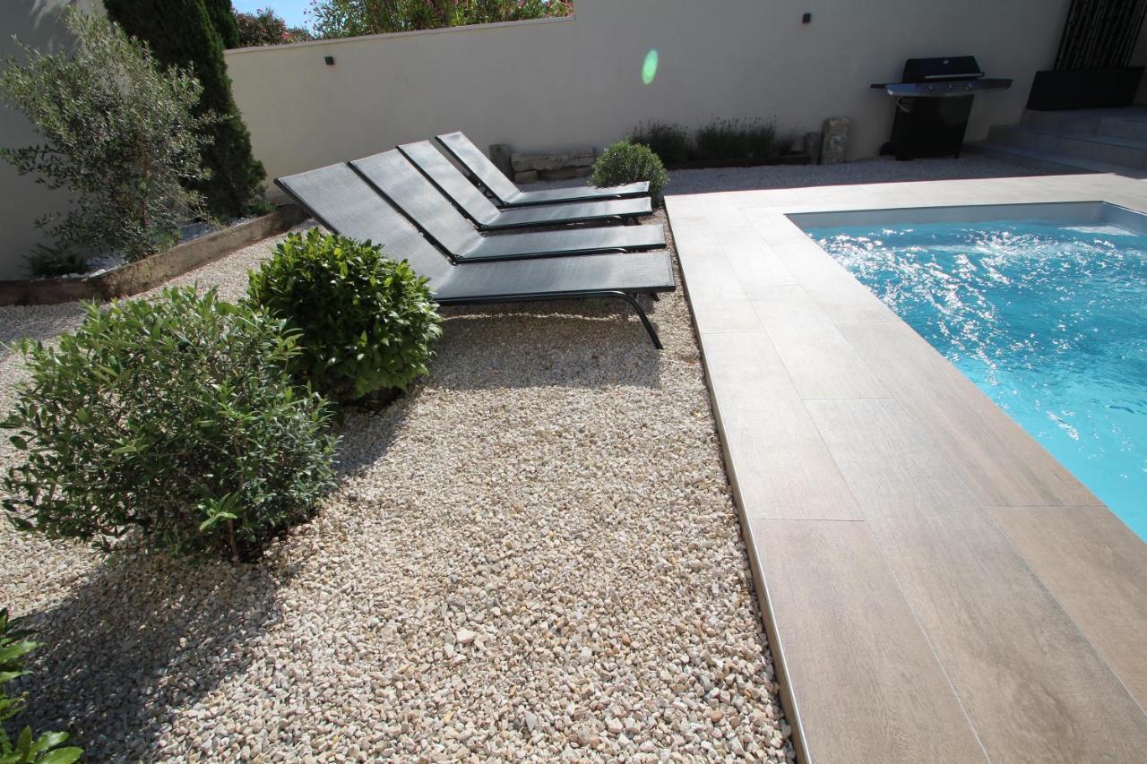 Loft Lou Pitchoun Villa Saint-Étienne-du-Grès Bagian luar foto