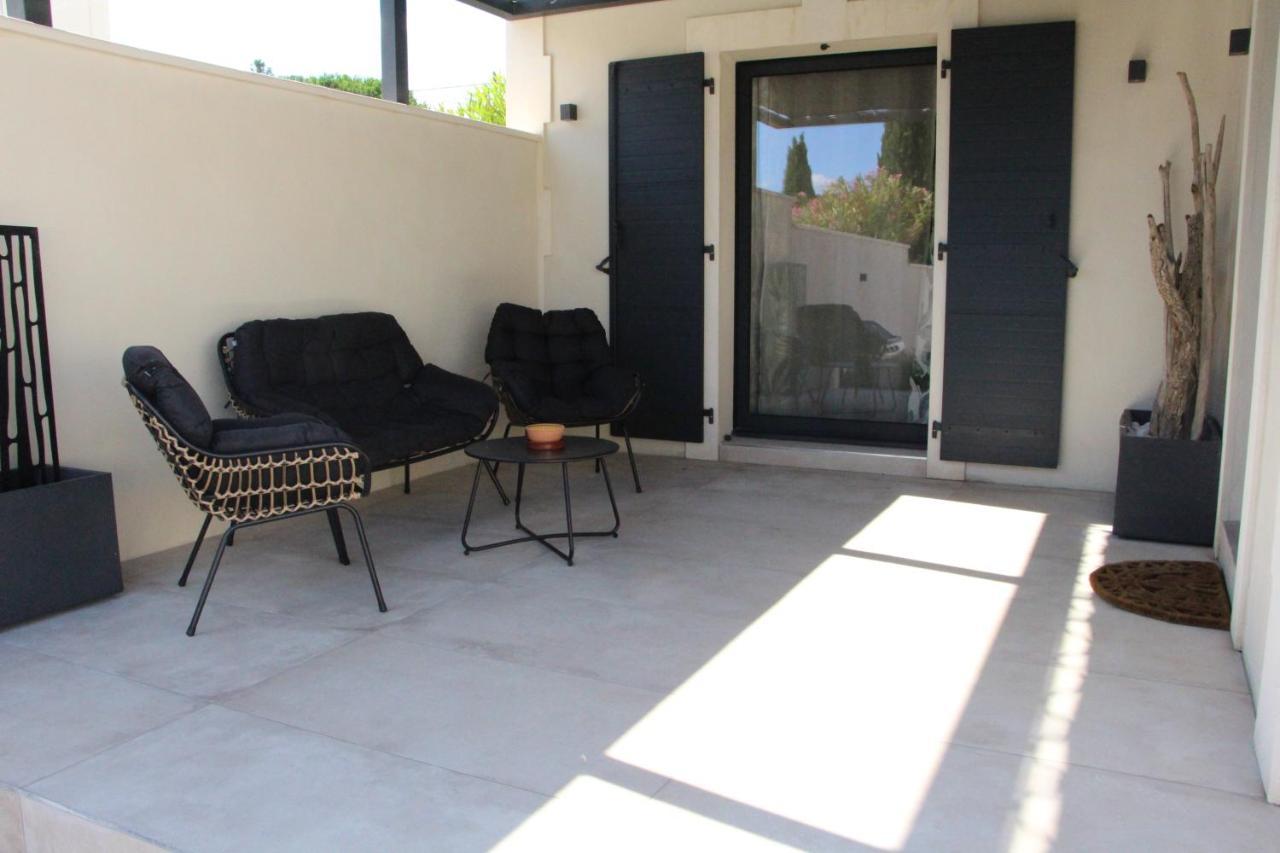 Loft Lou Pitchoun Villa Saint-Étienne-du-Grès Bagian luar foto
